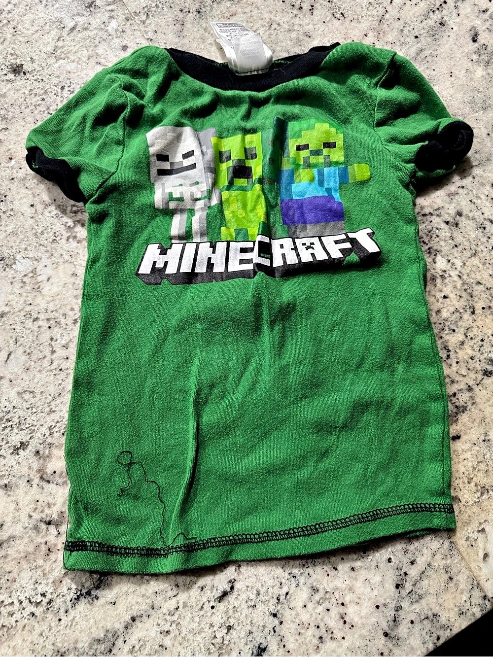 Minecraft Zombie Skeleton Creeper Graphic T-Shirt Tee Boys Size 5 Green & Black